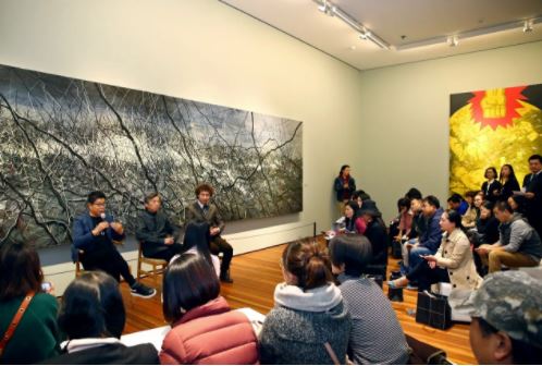松美术馆首展开幕（左起：王中军、学术主持范迪安、常天鹄）。图片：松美术馆