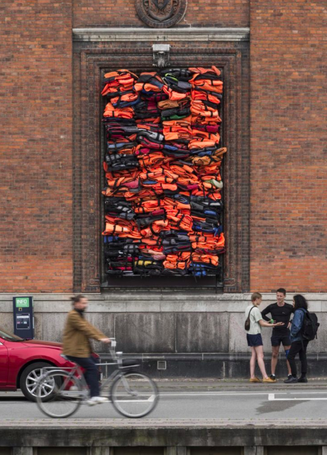 艾未未，《日出》，2017。图片：by David Stjernholm, courtesy of the Kunsthal Charlottenborg, Copenhagen 