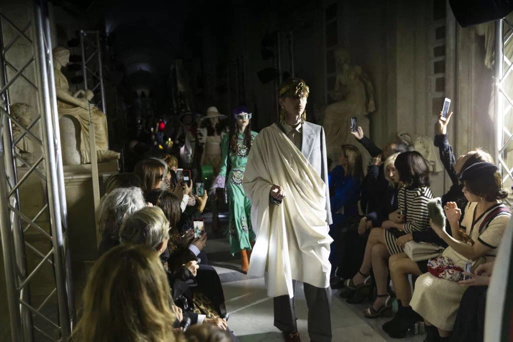 Gucci发布的2020早春系列中就展示了意大利裙装发展的历史。图片：courtesy Gucci