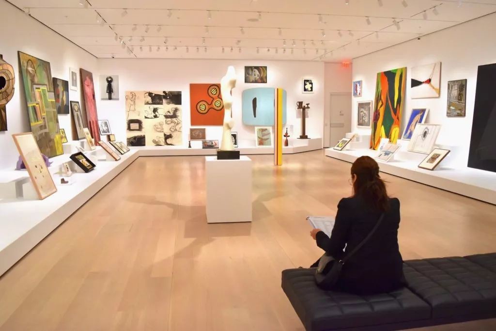 MoMA展厅中的展览，“Artist‘s Choice：Amy Sillman