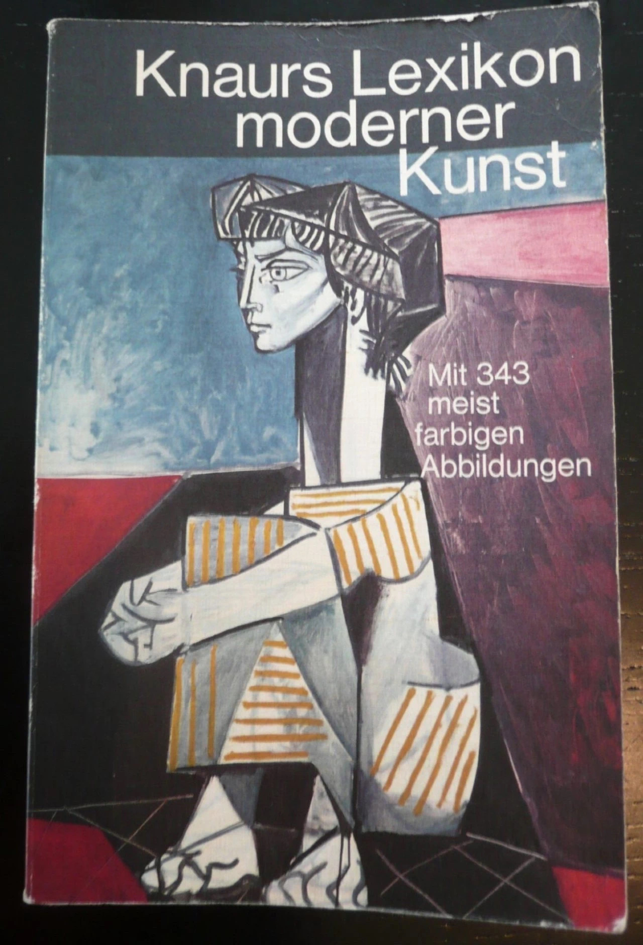Knaur的《现代艺术词汇表》。图片：Image courtesy of Amazon